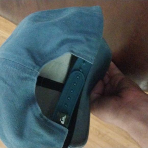 Quicksilver Hat - Picture 3 of 4